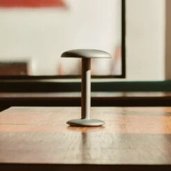 FLOS Gustave LED Table Lamp, Battery 927 Aluminium -Flos Sales Store 10008971 3