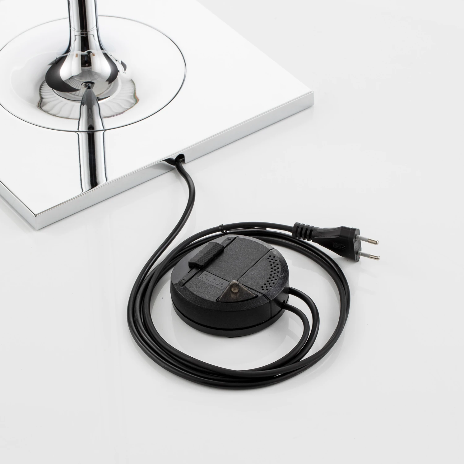 FLOS Bibliotheque Nationale Floor Lamp Smoked 10 FLOS Bibliotheque Nationale Floor Lamp Smoked - Image 8