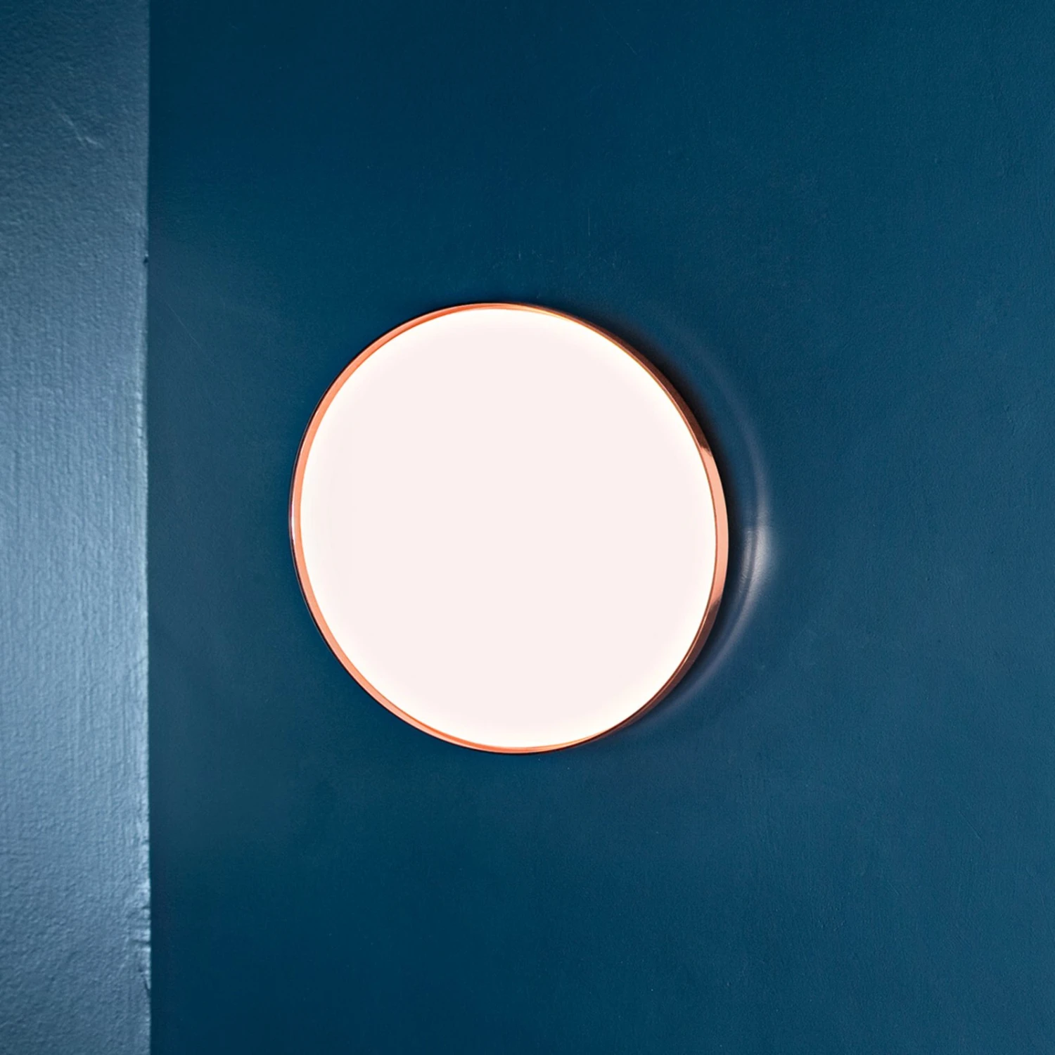 FLOS Clara - LED Wall Light With A Copper Ring 7 FLOS Clara - LED Wall Light With A Copper Ring - Image 5