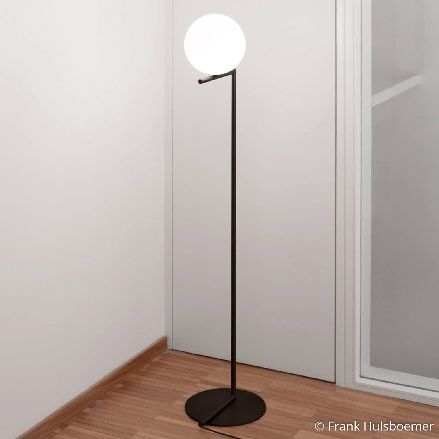 FLOS IC F2 Floor Lamp Black Ø 30 Cm 8 FLOS IC F2 Floor Lamp Black Ø 30 Cm - Image 6