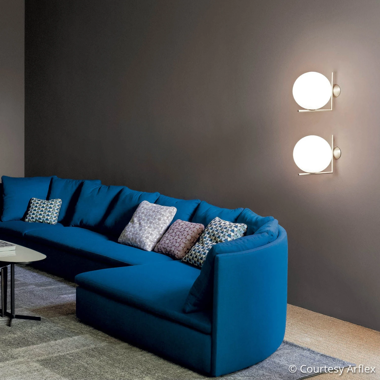 FLOS IC C/W2 Wall Light, Chrome Ø 30 Cm 4 FLOS IC C/W2 Wall Light, Chrome Ø 30 Cm - Image 2