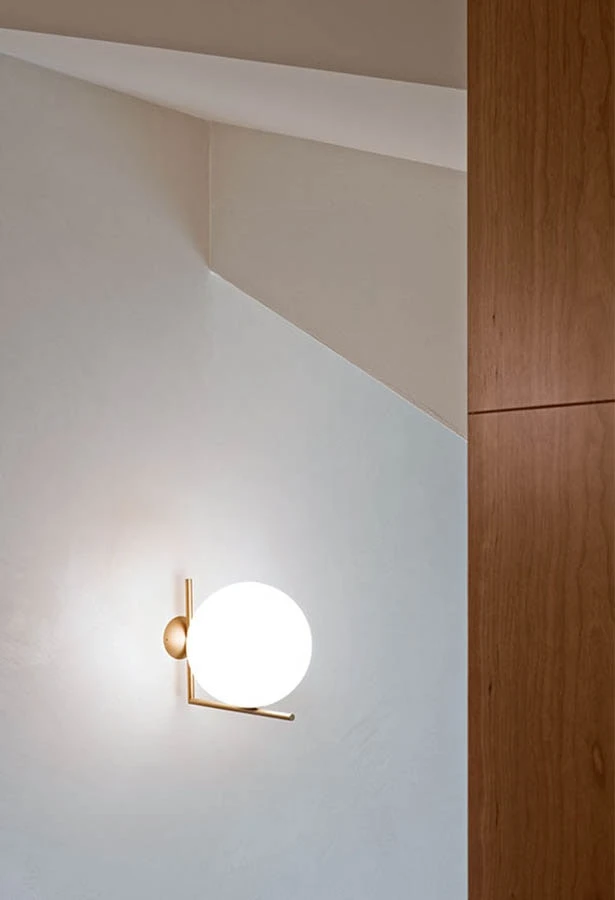 Flos IC Lights C/W2 Ceiling/Wall Lamp, Brass 7 Flos IC Lights C/W2 Ceiling/Wall Lamp, Brass - Image 5