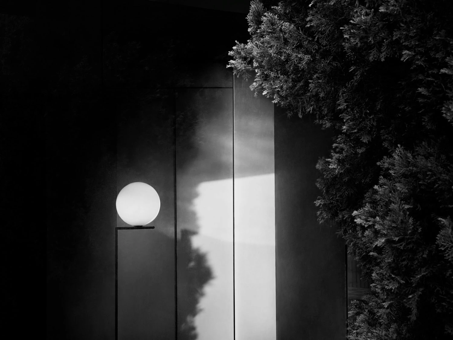 Flos IC Lights F1 Outdoor Brass 6 Flos IC Lights F1 Outdoor Brass - Image 4